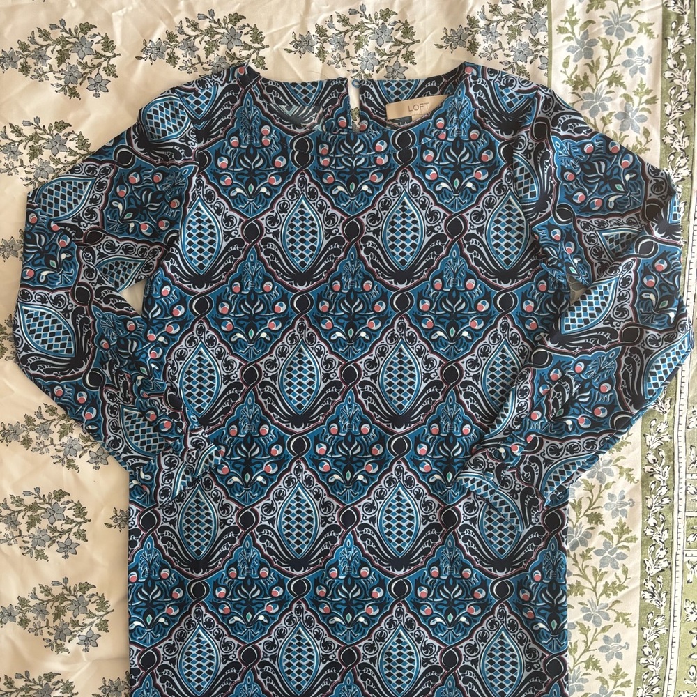LOFT Long-Sleeve Geometric Shift Dress